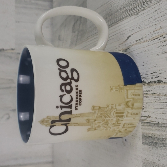 Collectible Starbucks Chicago Water Tower Chicago skyline coffee mug 2011 - Picture 1 of 8